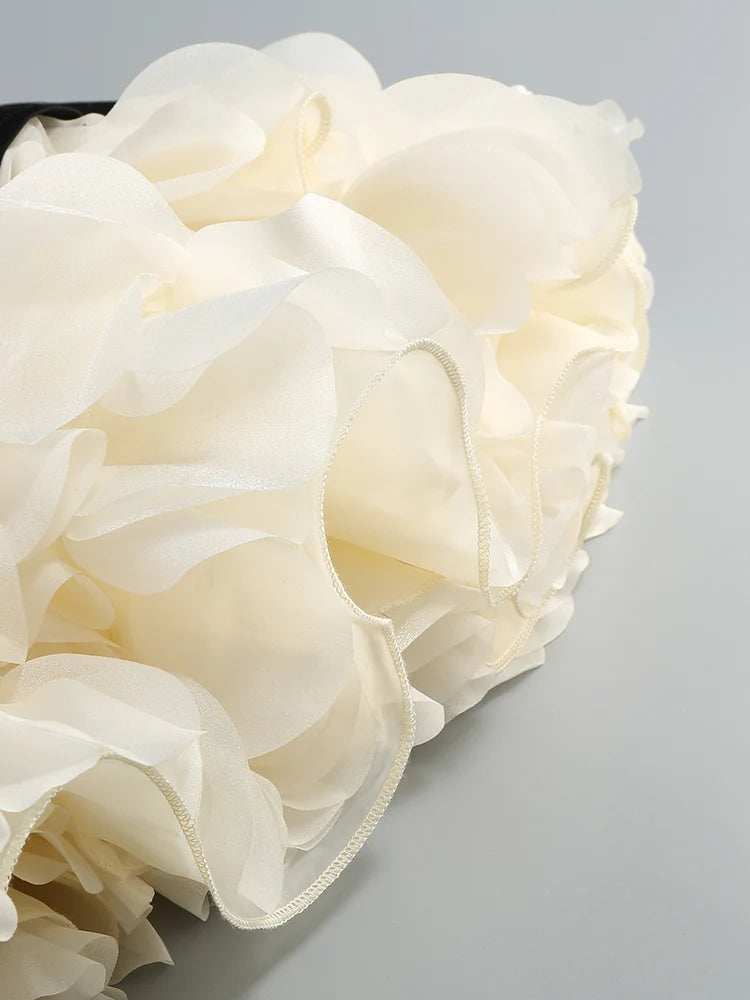 Lucia – Cocktailkleid Schwarz mit Weißem Blütenrock