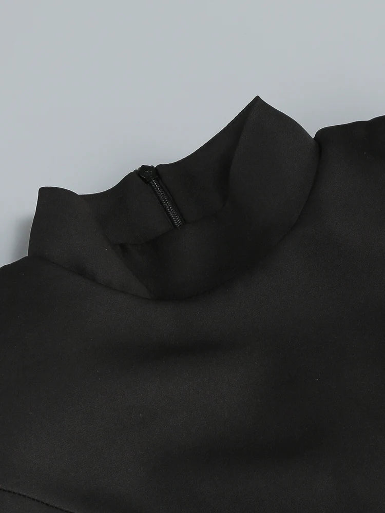 Noir Stella – Schwarzes Damen Kleid mit Diamant- & Kristall-Details