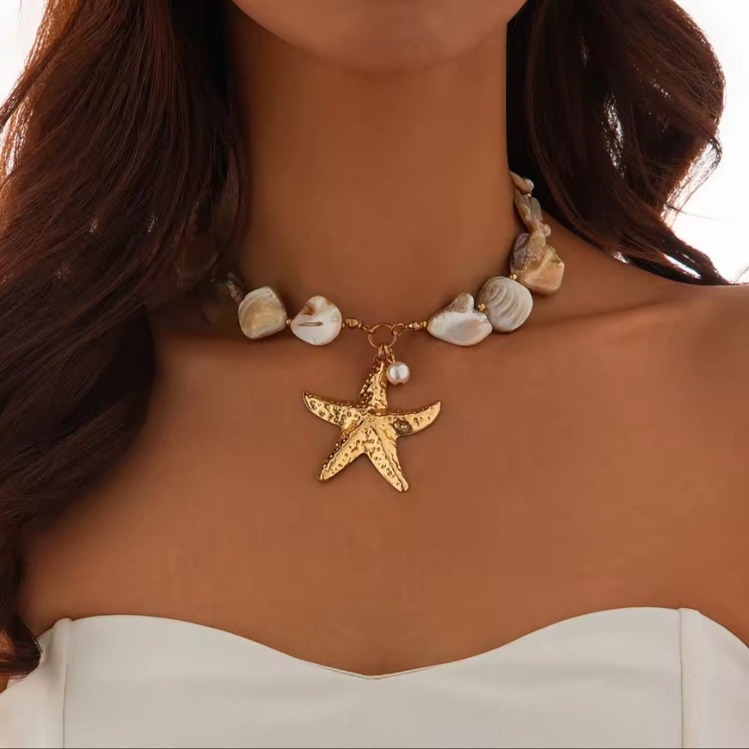 Seastar Shell – Statement-Halskette mit Muscheln & Seestern-Anhänger