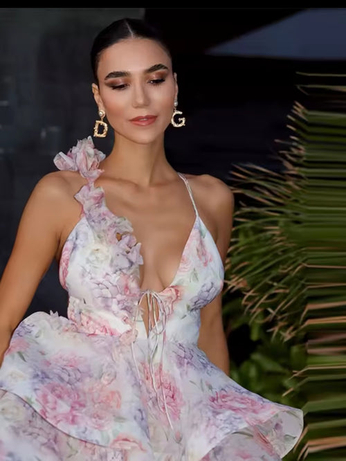 ARIA BLOOM – Das Statement-Dress mit 3D-BlütenFemininer Look, starker Auftritt